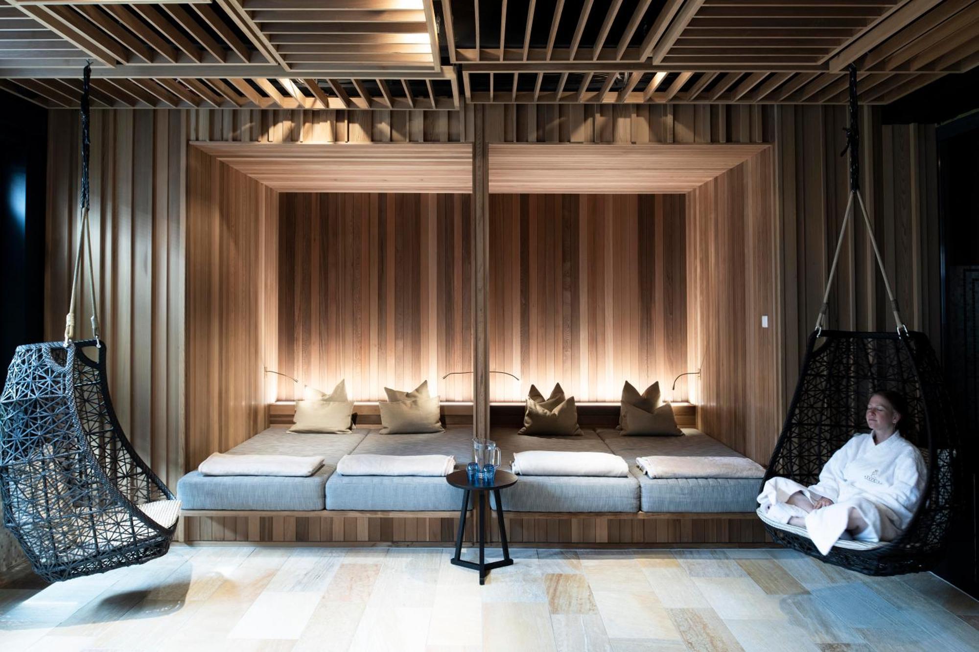 Hotel-Restaurant Erbprinz Ettlingen Kültér fotó The spa at The Standard East Village
